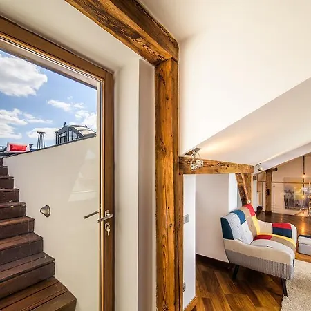 Triplex Kings In Old Town Apartmán